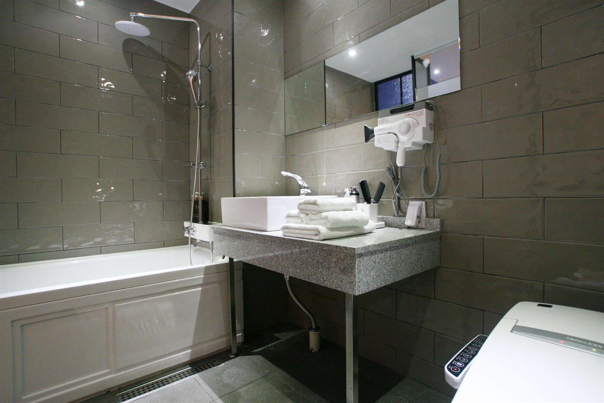 Vvalt Hotel Seul Esterno foto