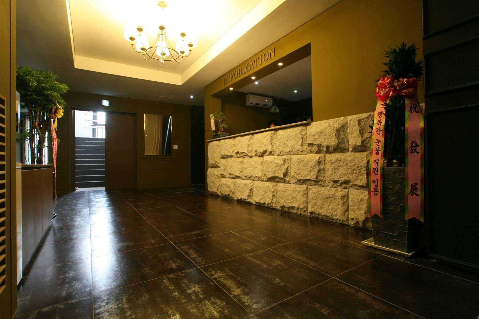 Vvalt Hotel Seul Esterno foto